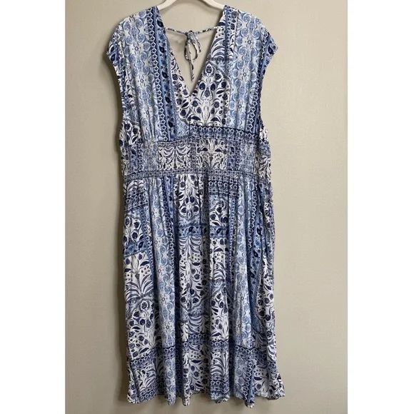 Old Navy Blue Paisley Print Waist-Defined Smocked Midi Dress Size XL Petite - Picture 10 of 15